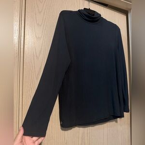 Soft Surroundings Black Long Sleeve Turtleneck size Large